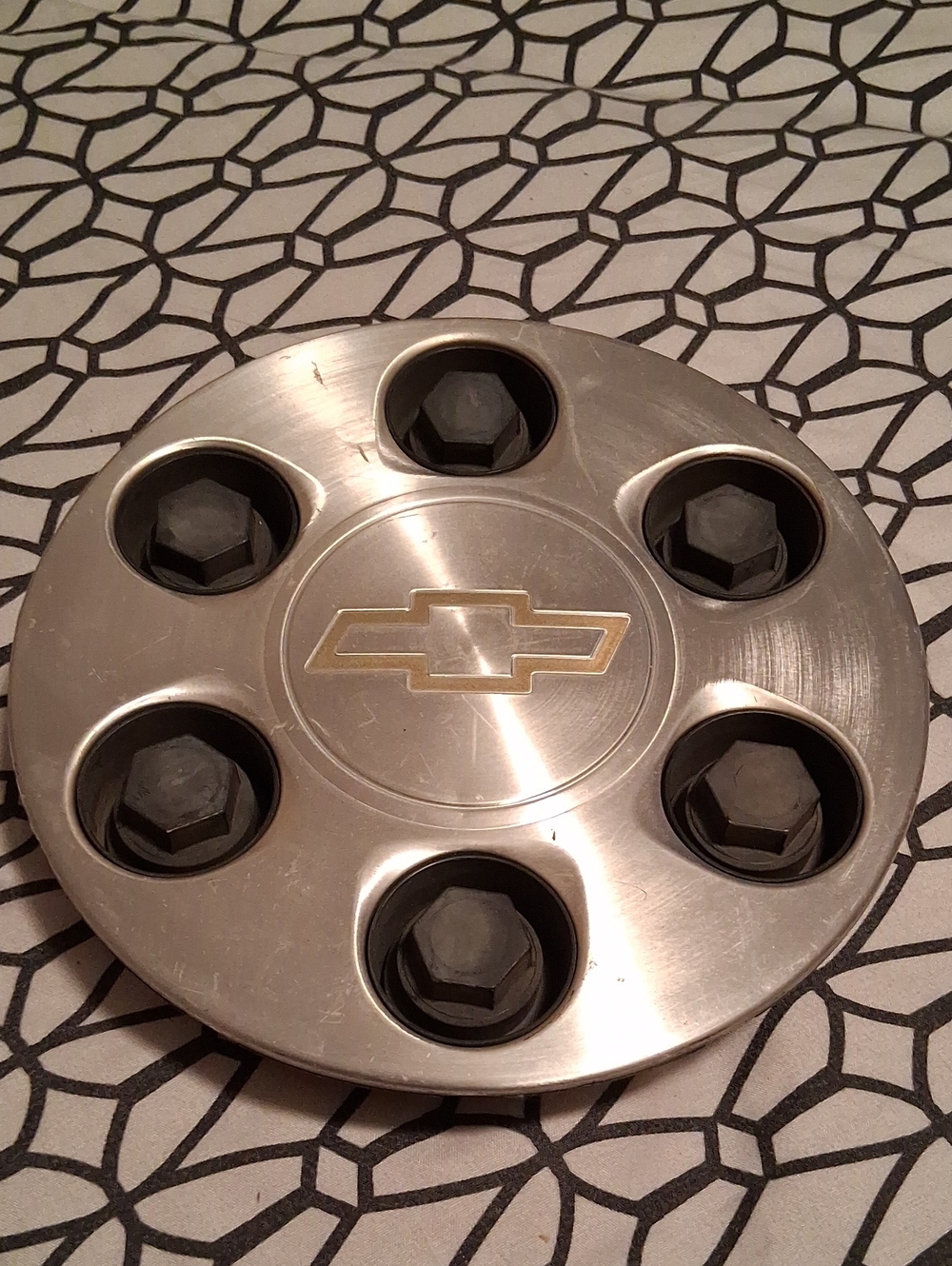 Chevrolet Center Cap with Gold Bowtie Emblem - Silver